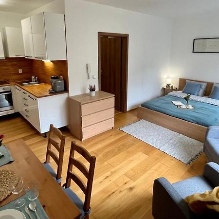 The Apartment Close To The City Center And O2 Arena Prague Exterior photo